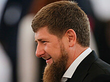 Кадыров подарил автомобиль чемпиону России по боксу