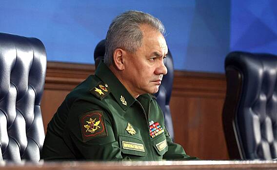 Шойгу вручил ордена Мужества отразившим атаку БПЛА в Крыму военнослужащим