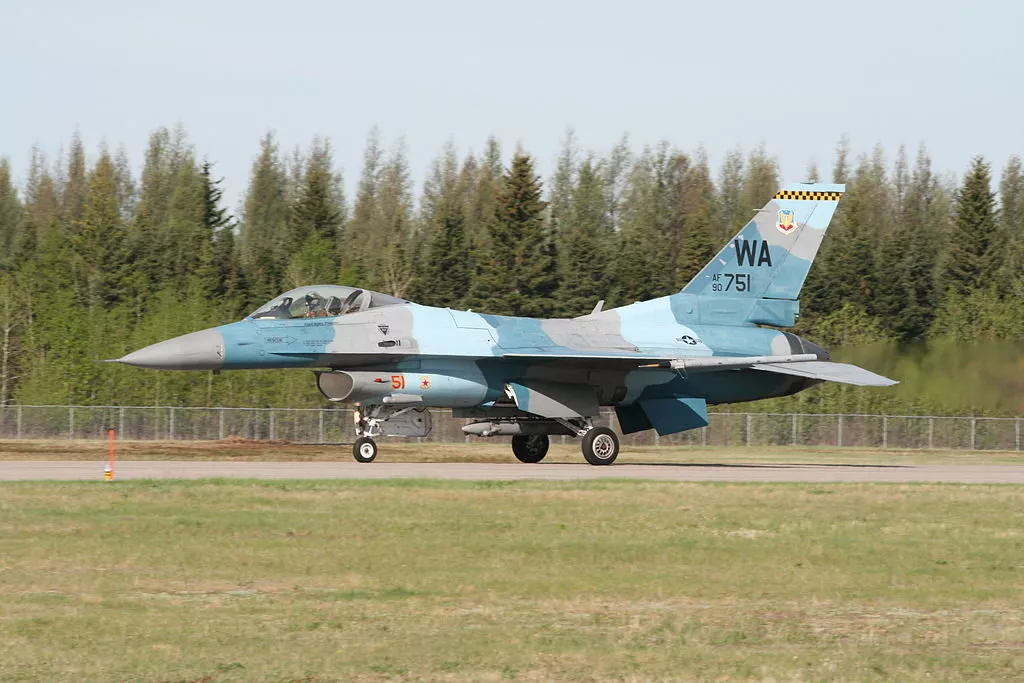 В Киеве сообщили, когда планируют получить первые F-16