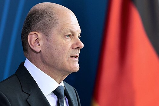 Шольц отреагировал на возгласы активистки фразой "прекрати орать"