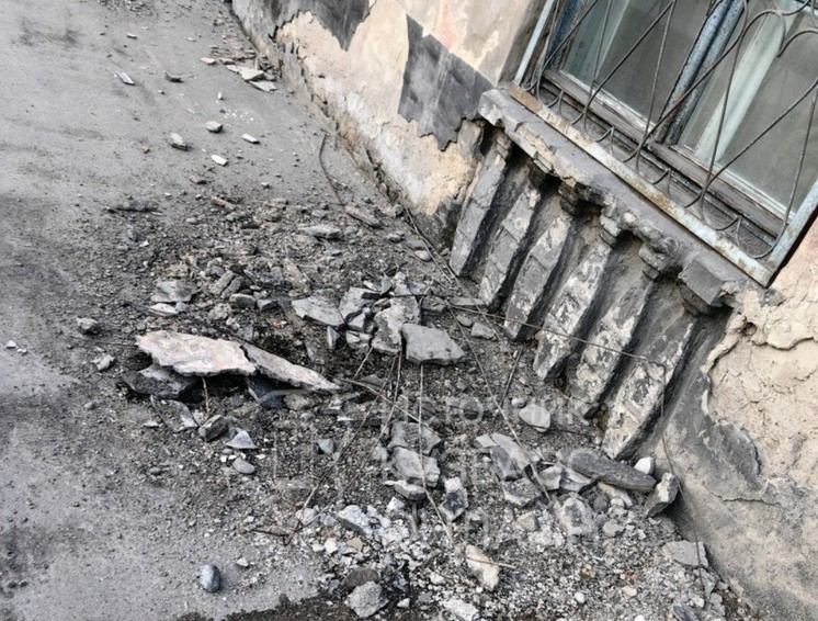 СК начал проверку после сообщения о возможном обрушении балкона в Новокузнецке