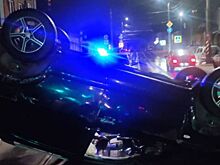В Ростове на Станиславского перевернулся автомобиль