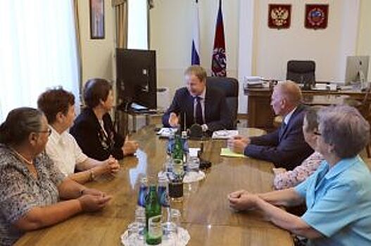 Алтайский губернатор встретился с матерями погибших защитников Отечества