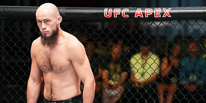 Российский боец Фахретдинов встретится с американцем Баттлом на турнире UFC