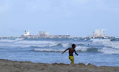 США задержали нефтяной танкер в Индийском океане
