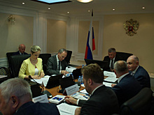 Сенатор Муратов провел закрытое совещание по оборонзаказу