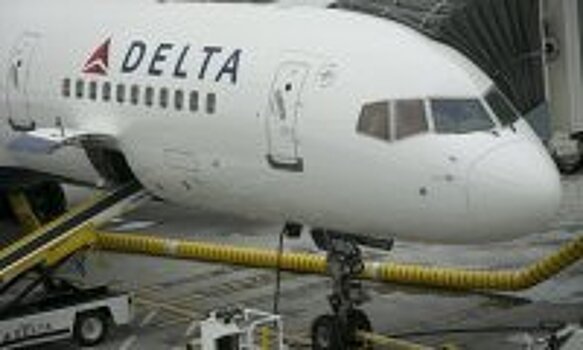 Delta Air Lines отменяет полеты из-за нехватки пилотов