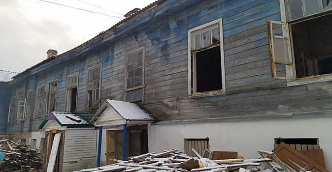 В Пскове начали реставрацию старейшего здания губернской гимназии