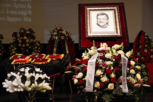 Колдун назвал роковую ошибку вдовы Грачевского на его похоронах 