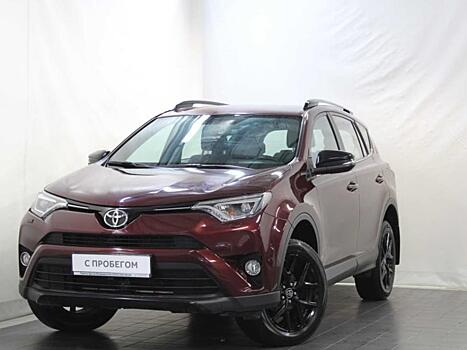 «Открытие Авто»: модели Kia, Lada и Toyota возглавили список наиболее подорожавших машин с пробегом за 10 месяцев