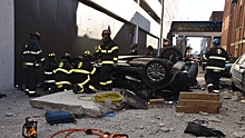 Lincoln MKX Sport разбился вдребезги, рухнув с четвертого этажа (видео)