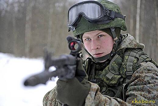 Ополченцы испытали на прочность новейший российский шлем в бою