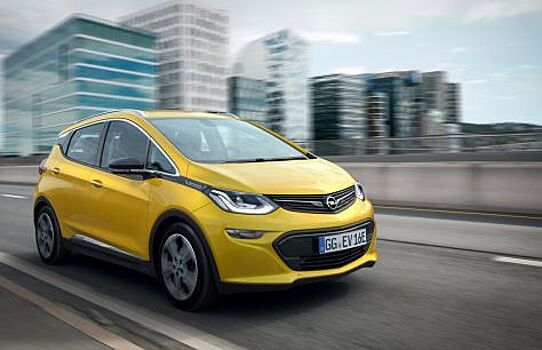 Последний Папамобиль — Opel Ampera-e