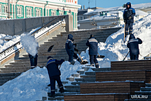 Мэр Екатеринбурга оставил чиновников без выходных за плохую уборку