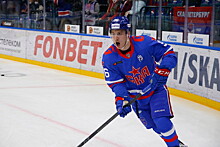 Российский хоккеист Кузьменко провел встречи с несколькими клубами НХЛ