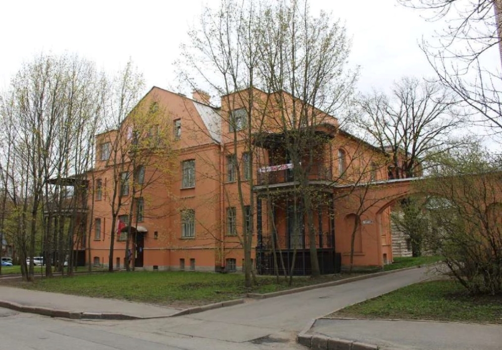 В Пушкине стало одним региональным памятником больше