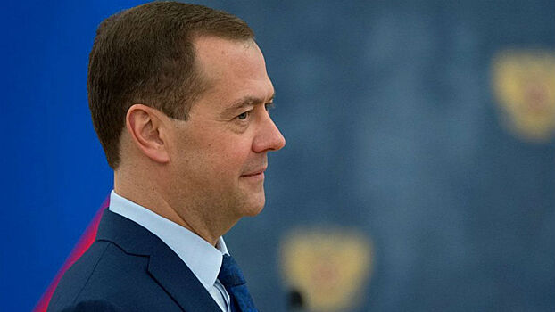 Медведев: у президента самая сложная работа, а у премьера больше тяжелой рутины