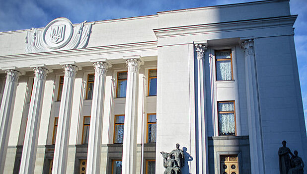 Здание Верховной Рады Украины в Киеве.
