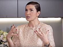 Известная журналистка пожаловалась на крошащиеся из-за болезни зубы