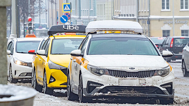 Тормозной путь: почему в России буксует реформа такси