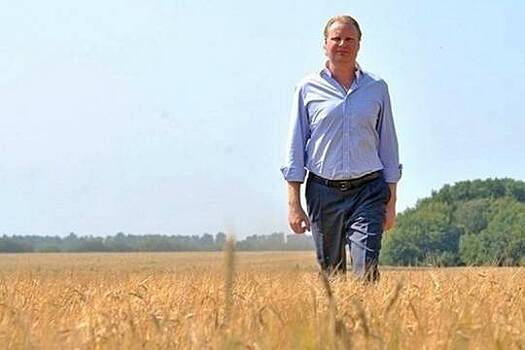 Роковые 12 миллиардов - Вернется ли в Россию бывший подчиненный экс-министра сельского хозяйства Елены Скрынник Алексей Бажанов