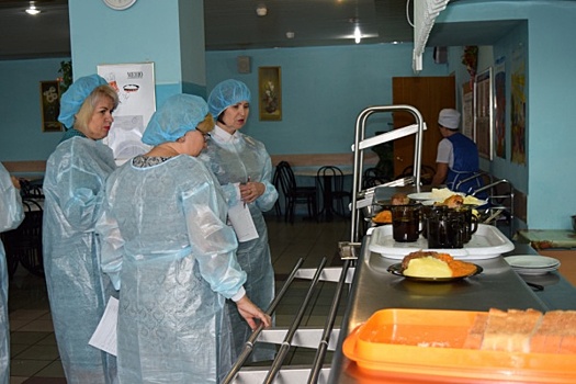 Власти Салехарда продолжают реализацию программы «Здоровое питание»