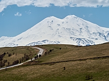 Подъем на гору Эльбрус ограничили после инцидента с канатной дорогой