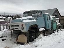 Грустные фотографии брошенных грузовиков и автобусов
