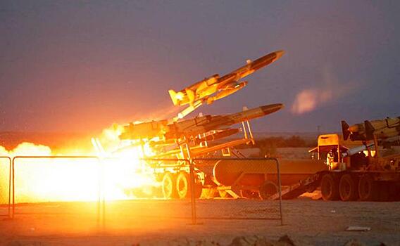 Иран пошел в наступление: Израиль атаковали сотни дронов-камикадзе и ракет. Тегеран обещает повтор, если Тель-Авив ответит. Онлайн