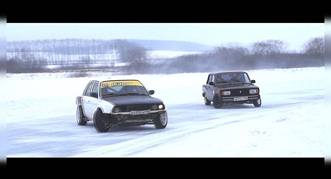 Энтузиаст показал на видео, как дрифтовать на Жигулях по голому льду