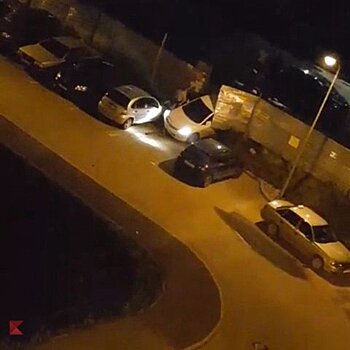 Солярис решил проехать сквозь забор, но упал с лестницы