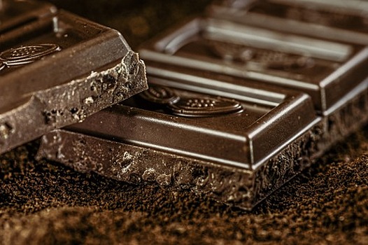 Корейские медики выяснили, что шоколад замедляет потерю слуха