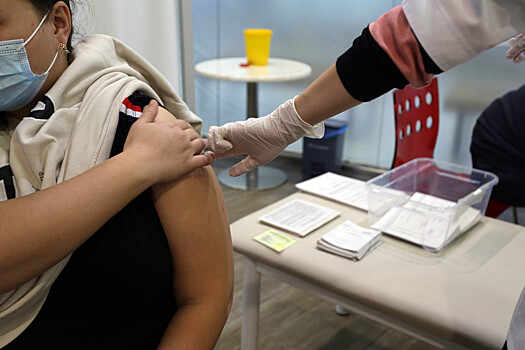 Вакцинация стала обязательной во всех регионах РФ