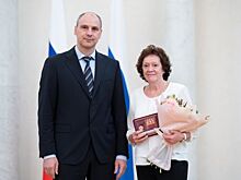 Денис Паслер вручил уральцам государственные награды Российской Федерации и награды Свердловской области