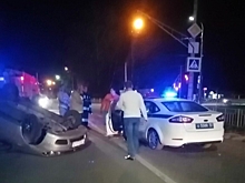 Пьяный водитель за рулем врезался в машину ДПС