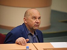Депутат озаботился количеством незаконных ларьков на площади у 3-й Дачной