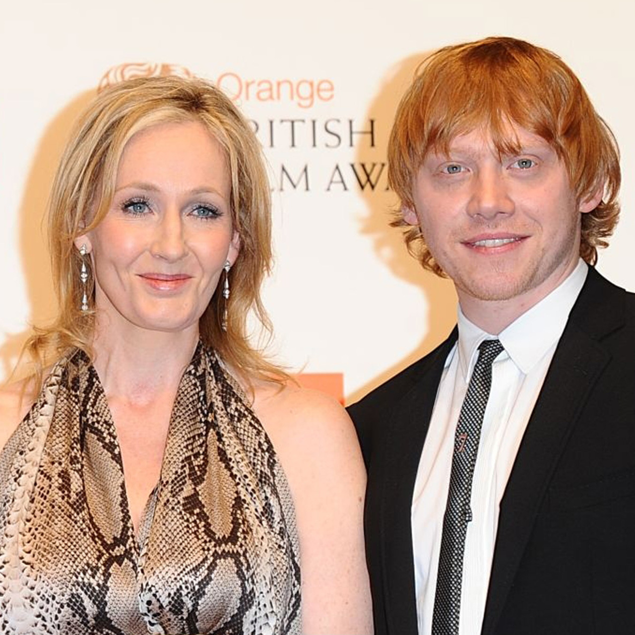 Қолмен жұмыс жасау тегін порно