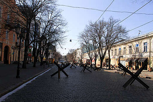 Власти сообщили, что около 500 тыс. жителей Одессы и области остаются без электричества