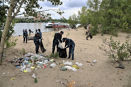 В Новосибирске завис проект экологов по расчистке от мусора острова Кораблик
