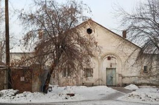 Баню на улице Алмазной в Иркутске закрыли из-за плохого состояния