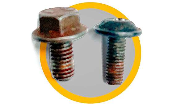 Легкий способ облегчить доступ к трудному болту