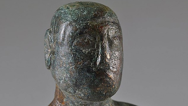 Найденная 1900-летняя миниатюрная статуя напомнила археологам Роналду, Питта и Цукерберга