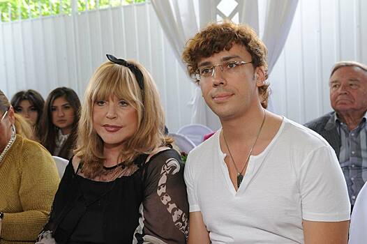 Знакомый Пугачевой предрек снос «странного» замка в Грязи