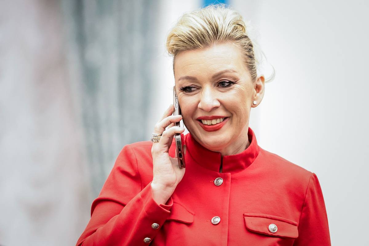 Захарова обратилась к гражданам КНР на китайском языке