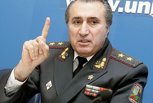 Генерал ВСУ: наш хитромудрый президент должен переиграть Путина