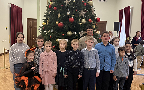 Краснодарский филиал РосДорБанка провел новогоднюю акцию для детей