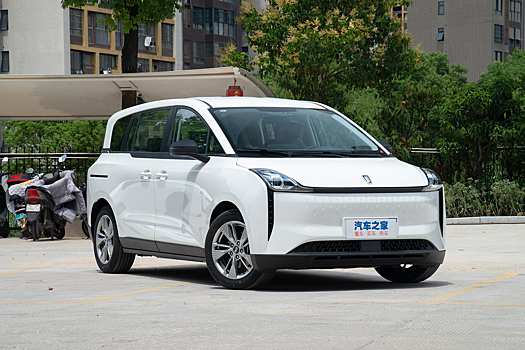 В России появится электровэн FAW за 2,5 миллиона рублей