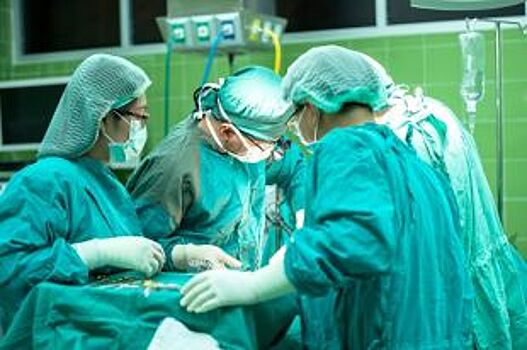 Красноярский хирург спас лицо мужчине, щеку которого сожгла выхлопная труба