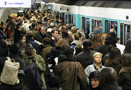 "Взрыв в парижском метро" оказался техническим сбоем