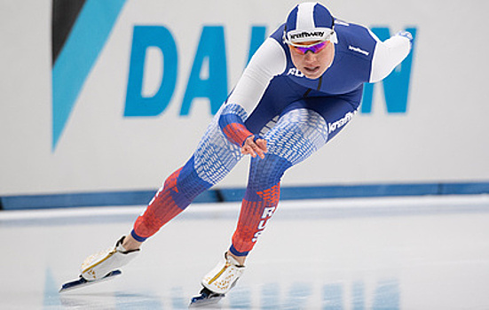 Российская конькобежка Фаткулина стала второй на дистанции 500 м на этапе КМ в Польше